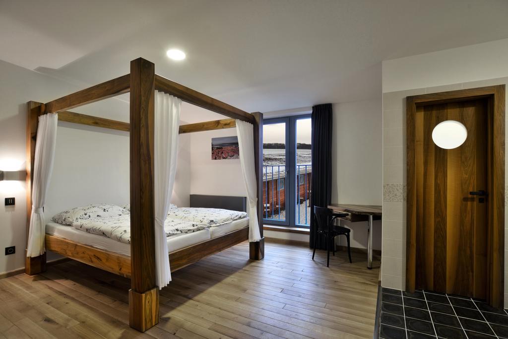 Gasthaus Farma Noe Brezina  Zimmer foto