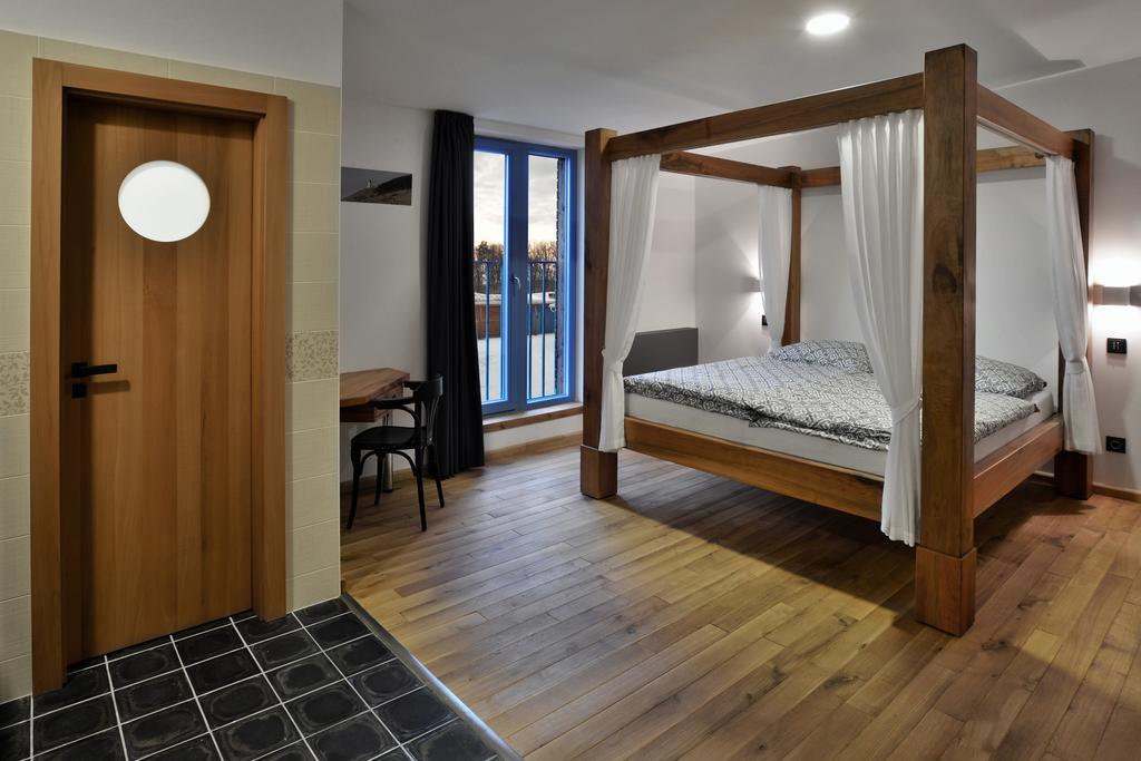 Gasthaus Farma Noe Brezina  Zimmer foto